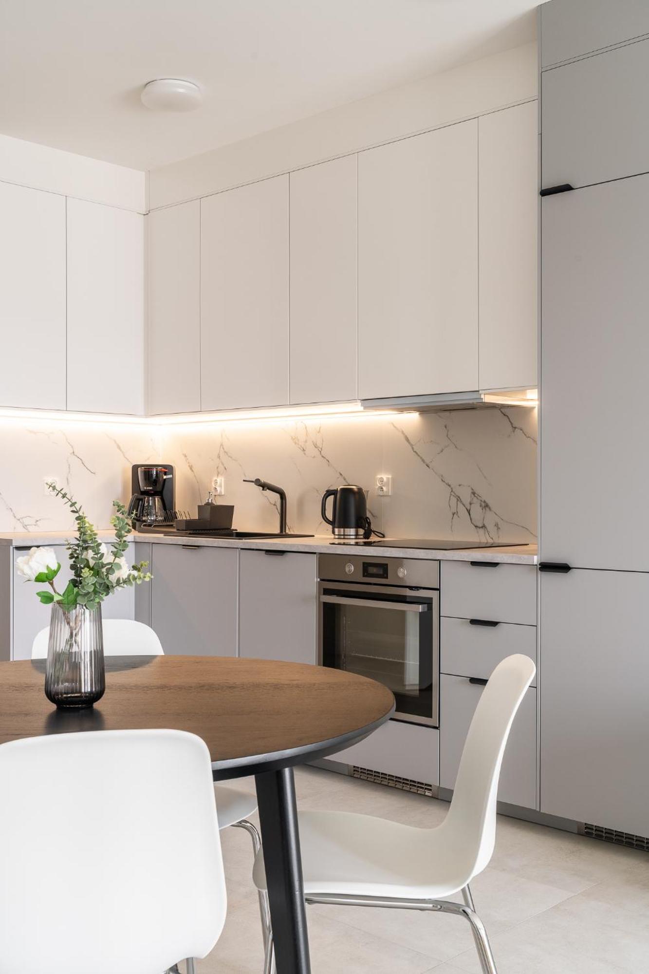 Rentplanet - Quorum Apartment Wroclaw